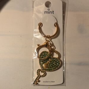 5 For 25 Mint Gold-Tone Keychain with Green Crystal Heart  Key Charms Bundle 5